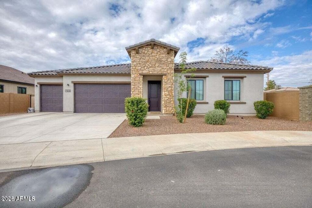 7434 N 80Th Lane, Glendale, AZ 85303