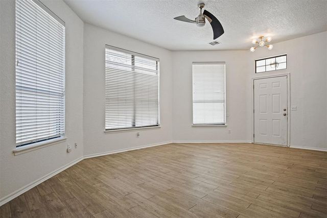 3833 Ives Way, Norman, OK 73072