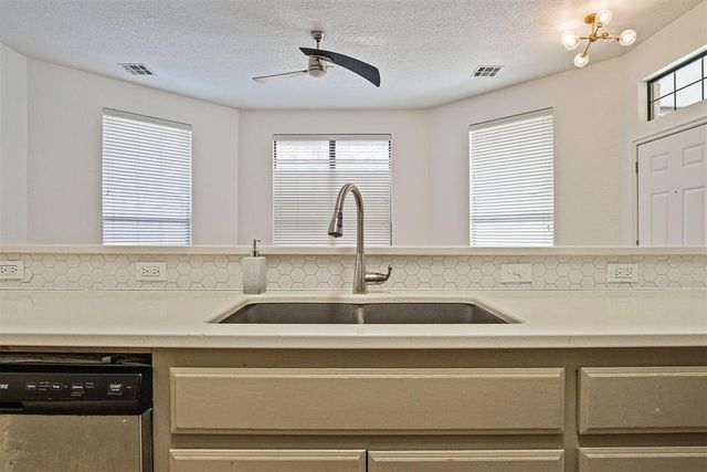 3833 Ives Way, Norman, OK 73072