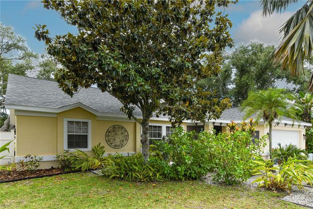 4749 HAMLETS GROVE DRIVE, Sarasota, FL 34235