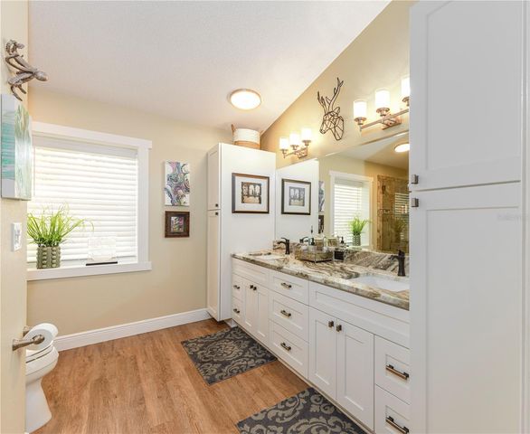 4749 HAMLETS GROVE DRIVE, Sarasota, FL 34235