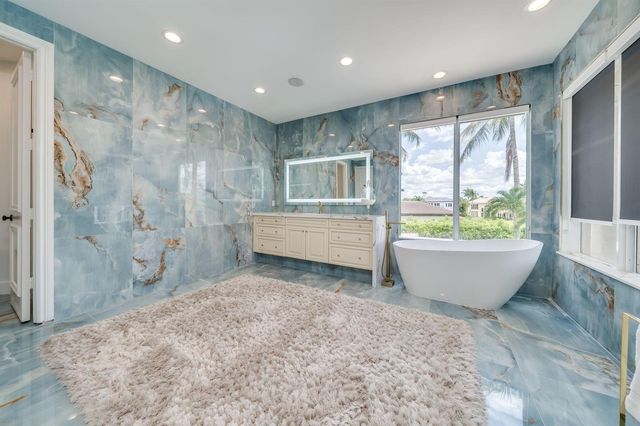 17593 Middle Lake Drive, Boca Raton, FL 33496