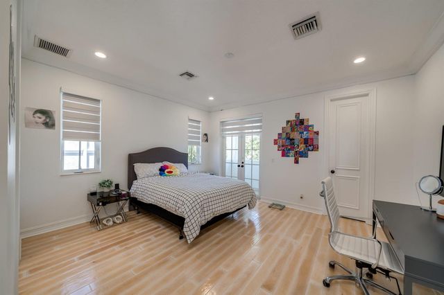17593 Middle Lake Drive, Boca Raton, FL 33496