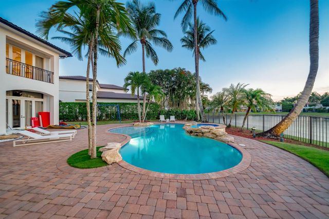 17593 Middle Lake Drive, Boca Raton, FL 33496
