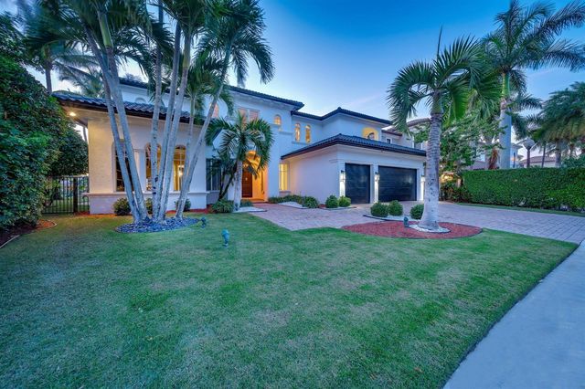 17593 Middle Lake Drive, Boca Raton, FL 33496