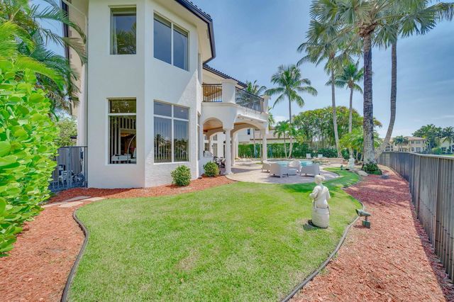 17593 Middle Lake Drive, Boca Raton, FL 33496
