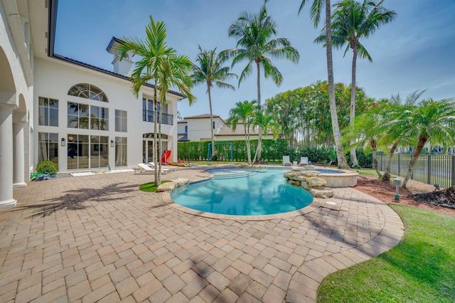 17593 Middle Lake Drive, Boca Raton, FL 33496
