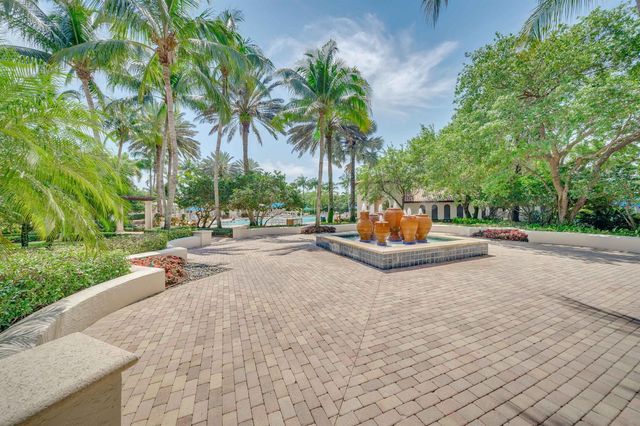 17593 Middle Lake Drive, Boca Raton, FL 33496