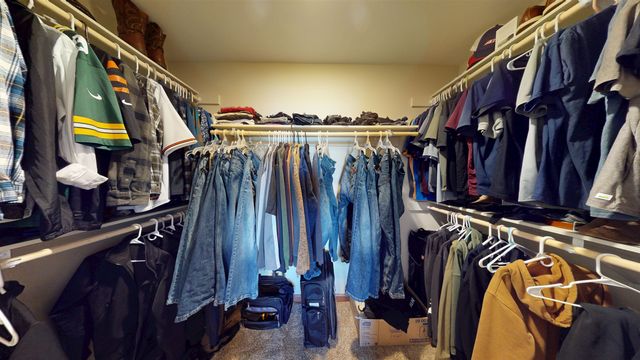 2617 Granite Dr., Minot, ND 58703