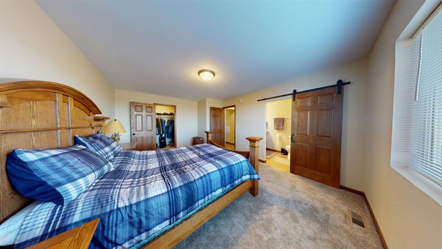2617 Granite Dr., Minot, ND 58703