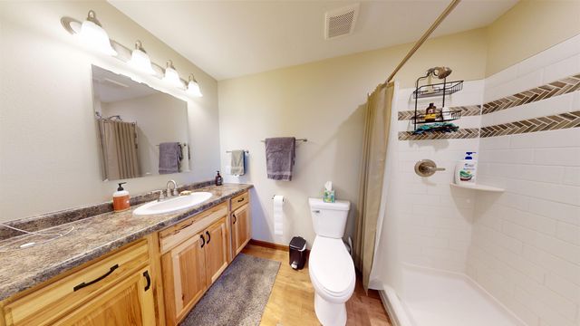 2617 Granite Dr., Minot, ND 58703