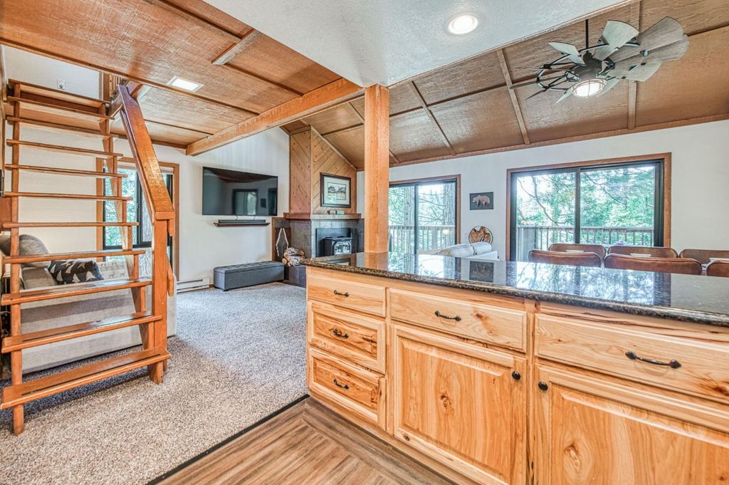 Image 21 of property listing at 40794 Oakwoods Lane # 97, Shaver Lake, CA 93664
