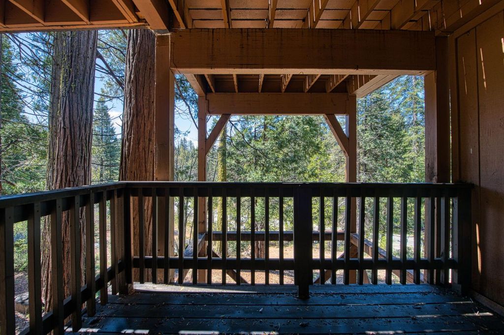 Image 36 of property listing at 40794 Oakwoods Lane # 97, Shaver Lake, CA 93664