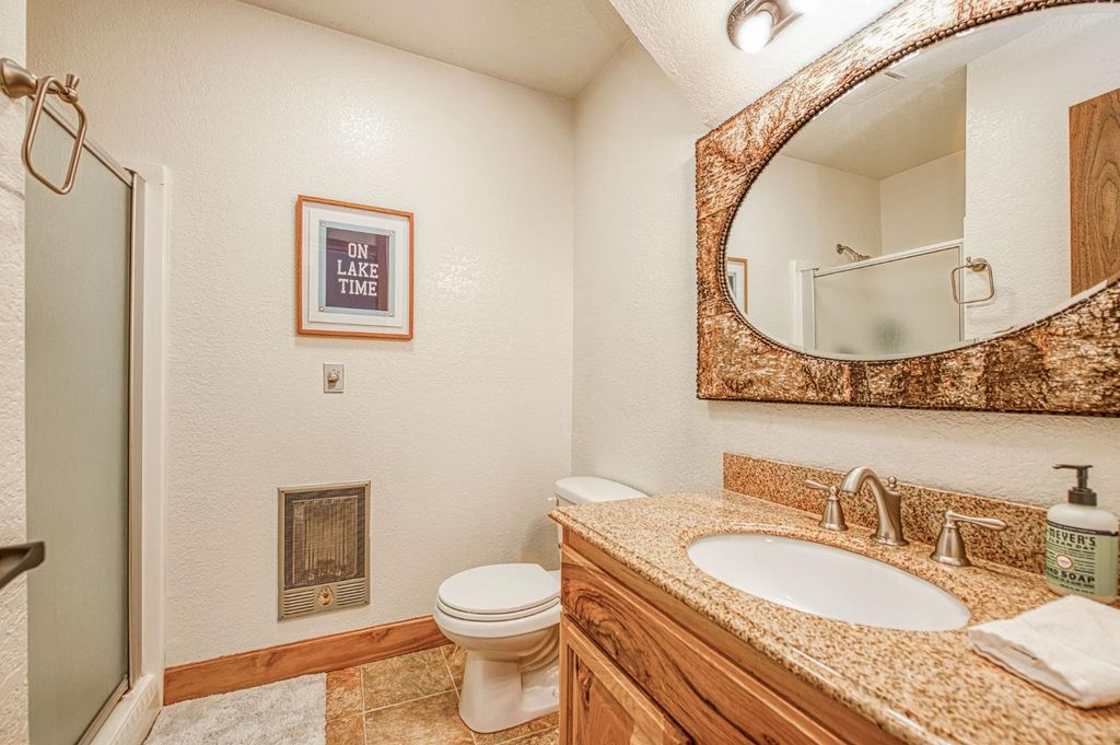 Image 38 of property listing at 40794 Oakwoods Lane # 97, Shaver Lake, CA 93664