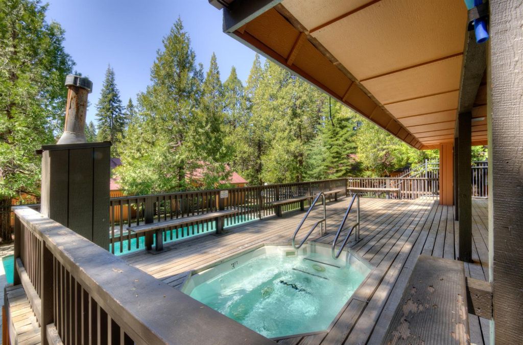 Image 41 of property listing at 40794 Oakwoods Lane # 97, Shaver Lake, CA 93664
