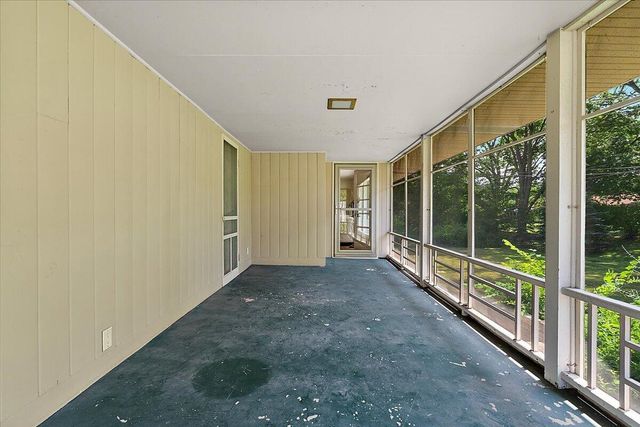 838 S Shore Drive, Holland City, MI 49423