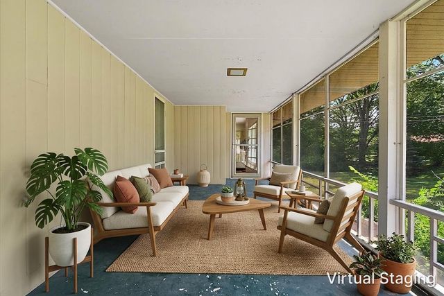 838 S Shore Drive, Holland City, MI 49423