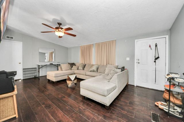 494 Road 5202, Cleveland, TX 77327