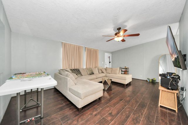 494 Road 5202, Cleveland, TX 77327
