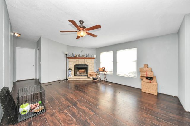 494 Road 5202, Cleveland, TX 77327
