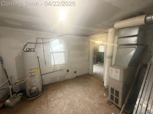 1604 E Meyers Avenue, Hazel Park, MI 48030