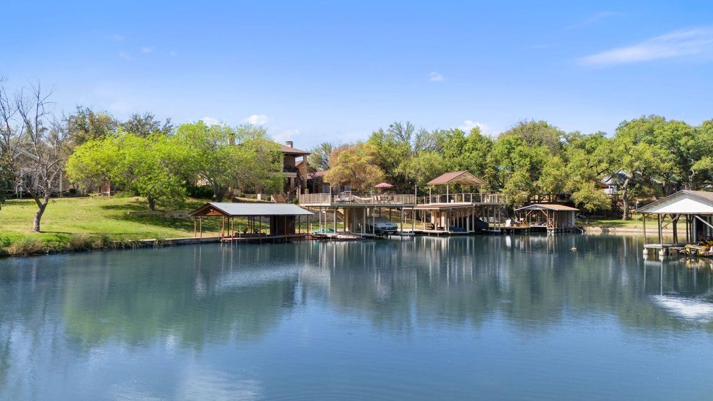1413 County Road 132-A, Kingsland, TX 78639