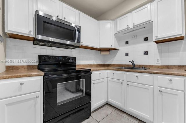 1210 S 24th Terrace, Hollywood, FL 33020