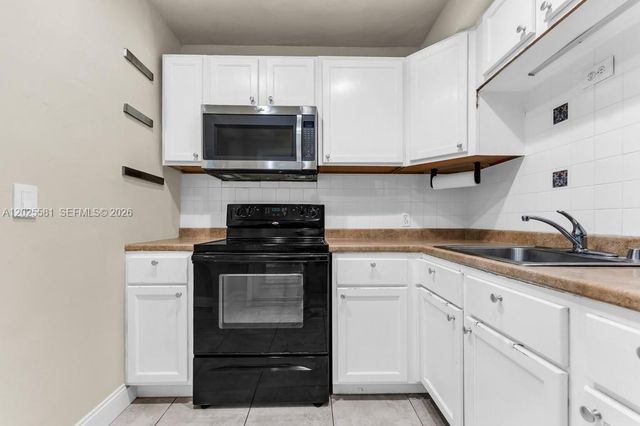1210 S 24th Terrace, Hollywood, FL 33020