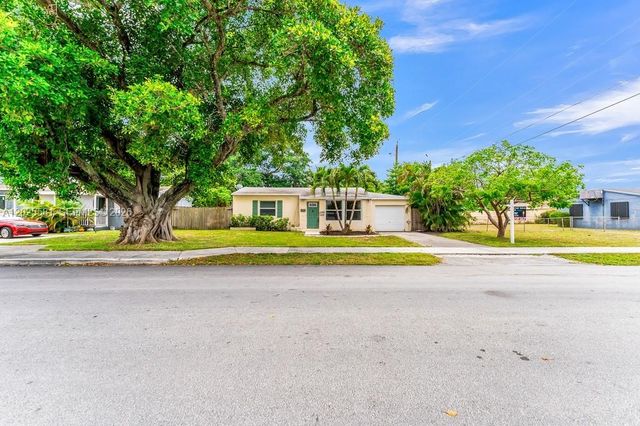 1210 S 24th Terrace, Hollywood, FL 33020