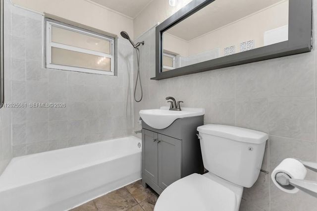 1210 S 24th Terrace, Hollywood, FL 33020
