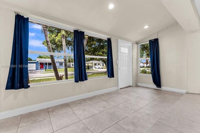 1210 S 24th Terrace, Hollywood, FL 33020