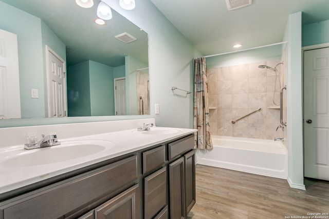 9010 Halbert Falls, San Antonio, TX 78245