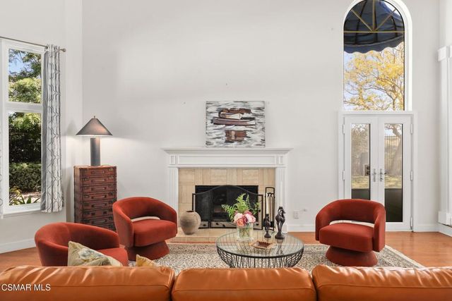 22100 Dardenne Street, Calabasas, CA 91302