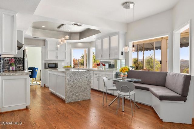 22100 Dardenne Street, Calabasas, CA 91302