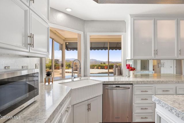 22100 Dardenne Street, Calabasas, CA 91302