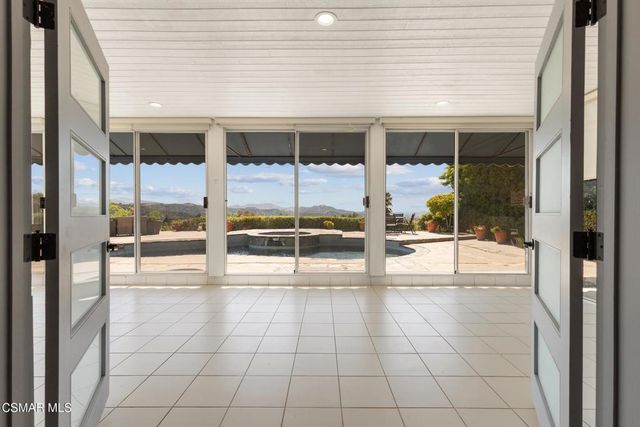 22100 Dardenne Street, Calabasas, CA 91302