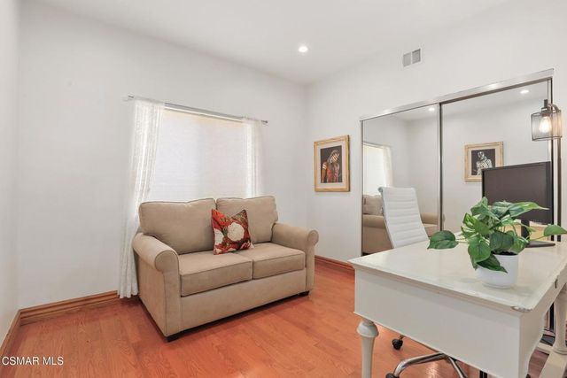 22100 Dardenne Street, Calabasas, CA 91302