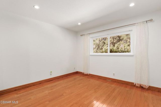 22100 Dardenne Street, Calabasas, CA 91302