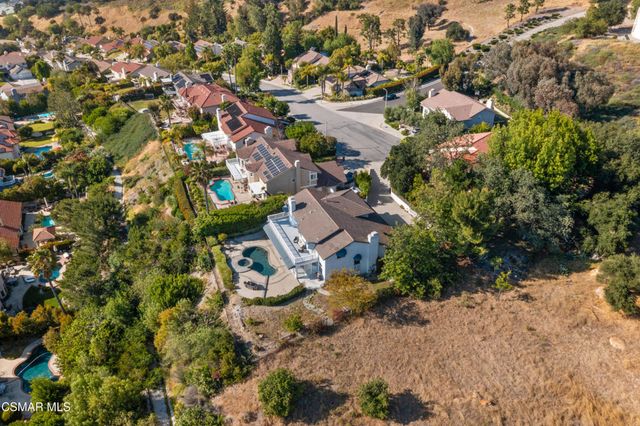 22100 Dardenne Street, Calabasas, CA 91302