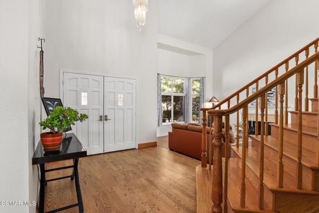22100 Dardenne Street, Calabasas, CA 91302