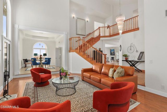 22100 Dardenne Street, Calabasas, CA 91302