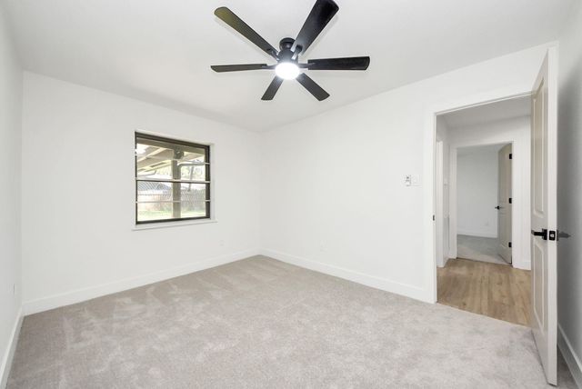 3013 Woodland Drive, Dickinson, TX 77539