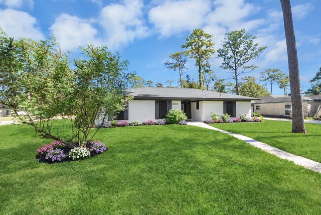 3013 Woodland Drive, Dickinson, TX 77539