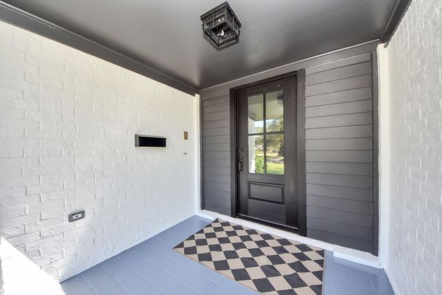 3013 Woodland Drive, Dickinson, TX 77539