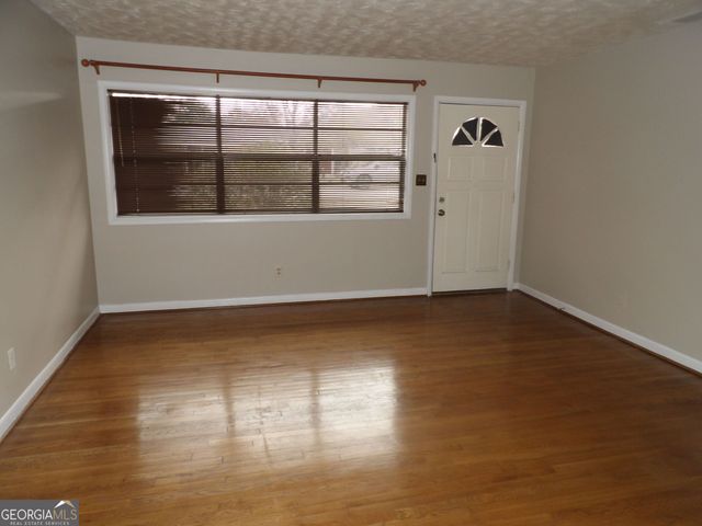 5261 Heather Lane, Atlanta, GA 30349