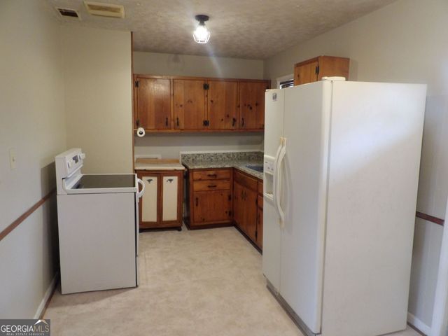 5261 Heather Lane, Atlanta, GA 30349