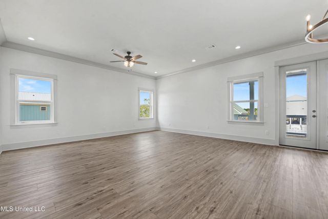 4048 N Sumatra Street, Bay Saint Louis, MS 39520