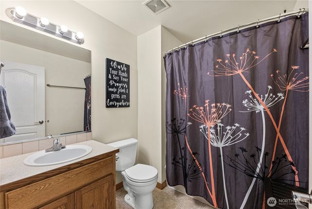 20523 193rd Avenue Ct E, Orting, WA 98360