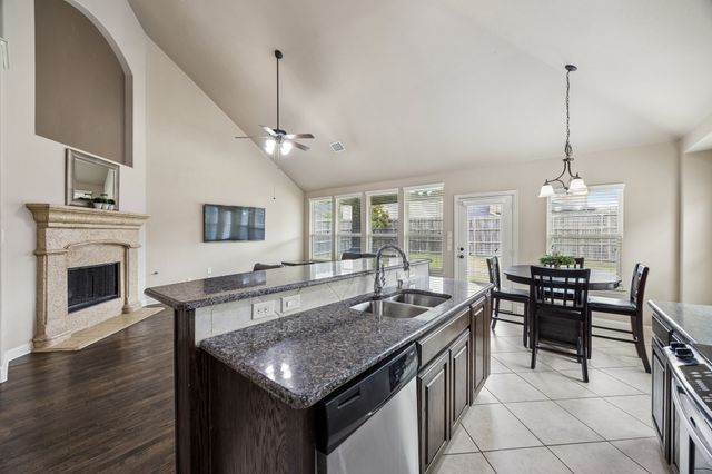 1014 Dunhill Lane, Forney, TX 75126