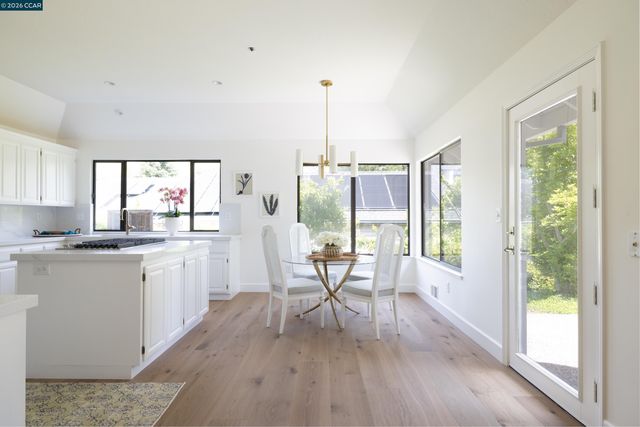7 Crockett Drive, Moraga, CA 94556